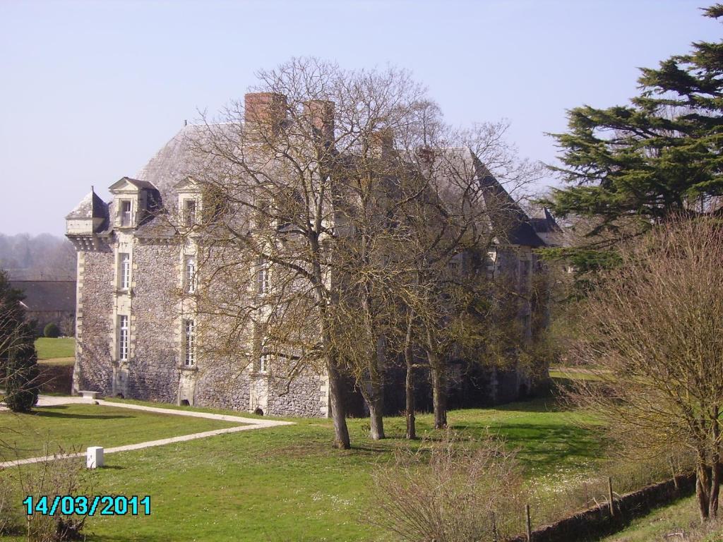 Chateau De La Fresnaye Saint-Aubin-de-Luigne Bagian luar foto